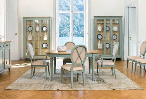 italské rustikální jídelní stoly a židle